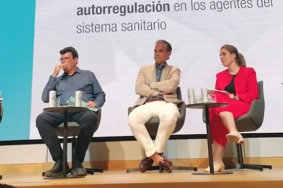 7 ventajas de la Colaboración entre Administración y Autorregulación Farmacéutica
